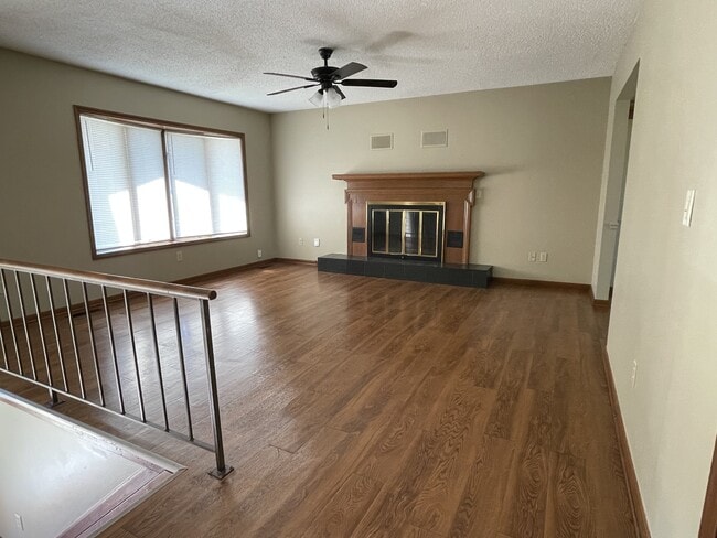 Building Photo - 2018 Timberridge Dr