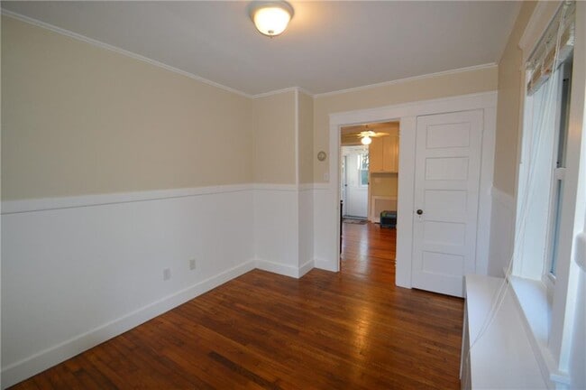 Building Photo - 412 Mitchell's Ln