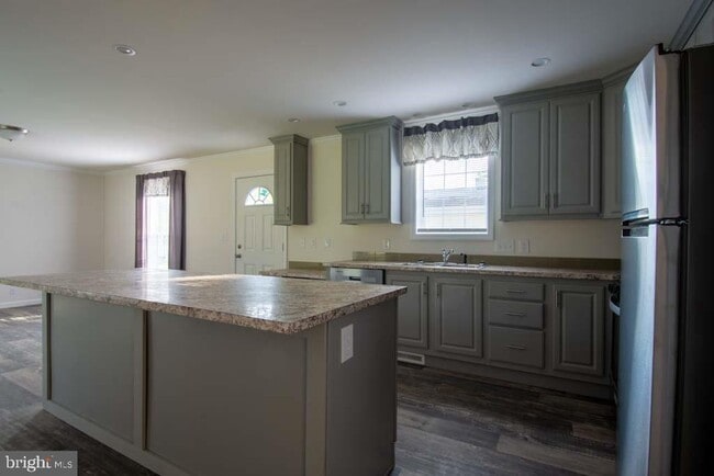 Building Photo - 200 Beechwood Ave