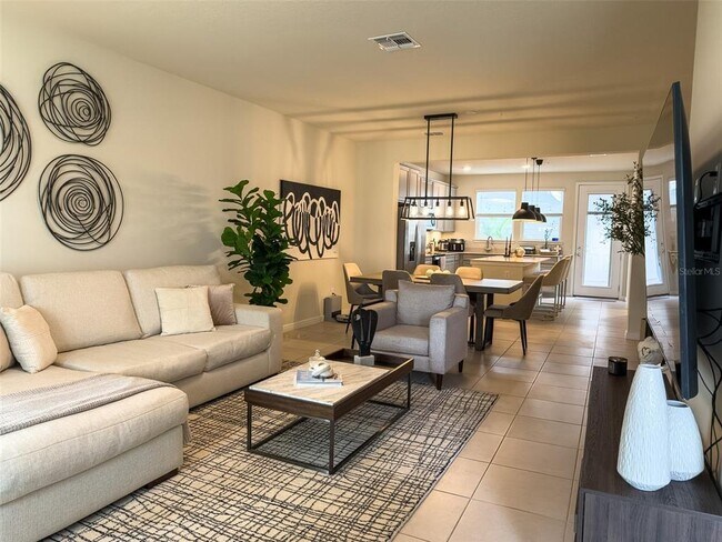 Building Photo - 5640 Pineland Run