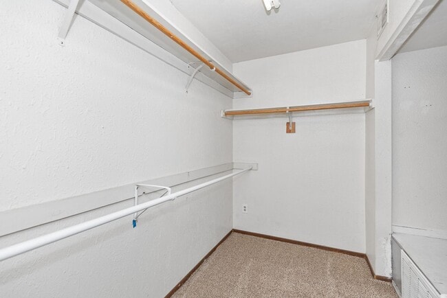 Building Photo - Rental Availalble