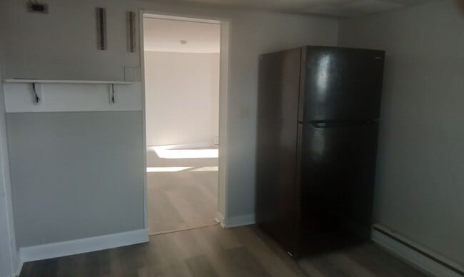 Building Photo - 127 Schoolhouse Rd