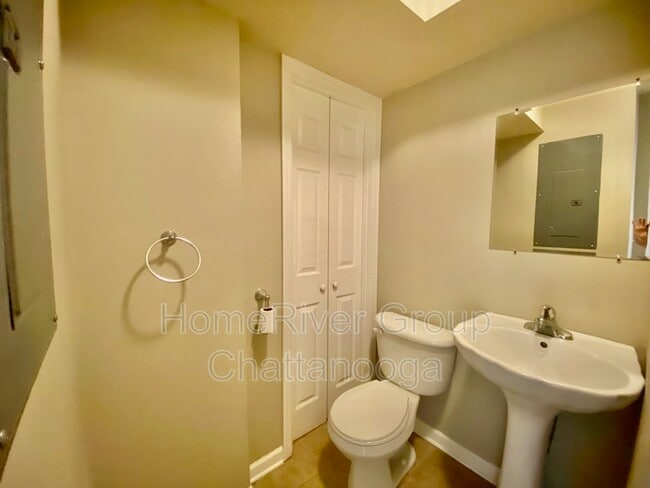 Building Photo - 505 Bruning Ln