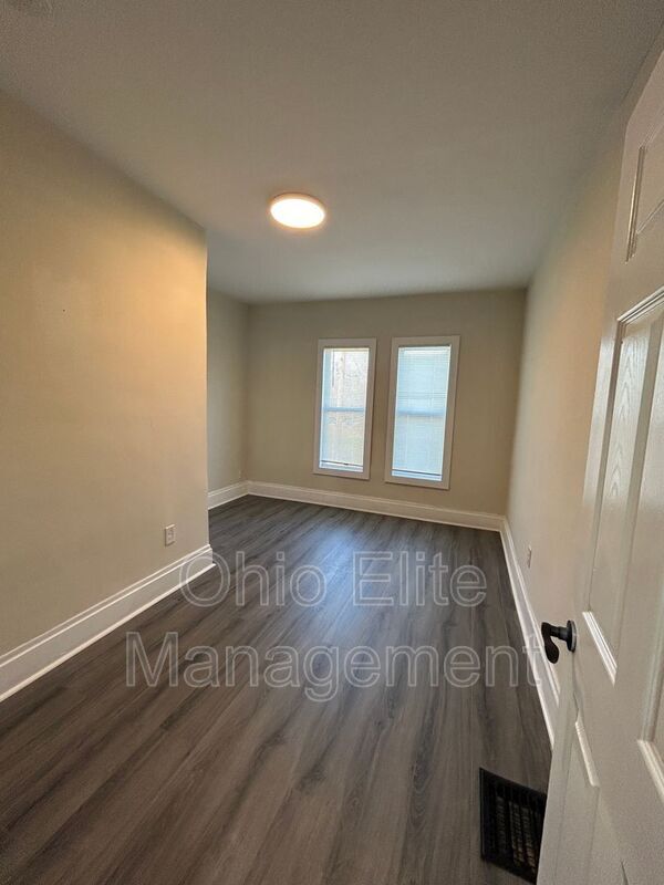 Building Photo - 1179 Atcheson St