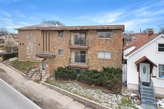 Building Photo - 12510 Vincennes Rd