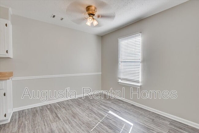 Building Photo - 171 Chalet North CT