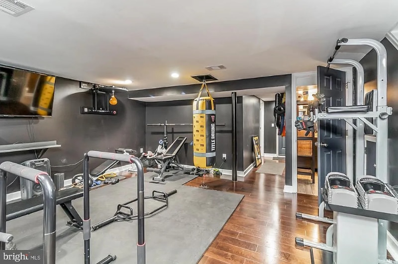 Building Photo - 1583 Doxbury Rd