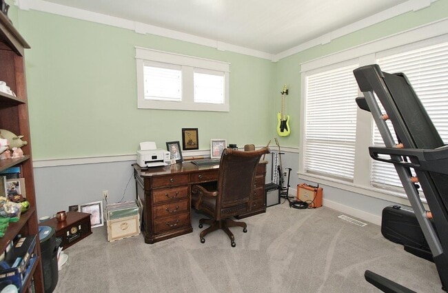 Building Photo - 3689 N Colbourne Way