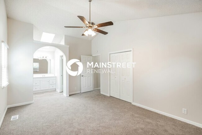 Building Photo - 3 Bedroom Pet-Friendly Home in GOODLETTSVILLE, TN with Main Street Renewal