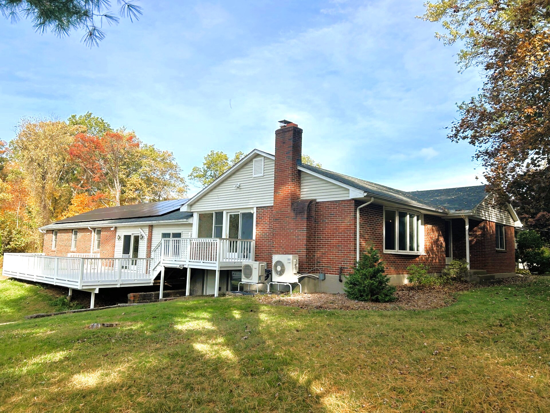 Building Photo - 39 Jackson St