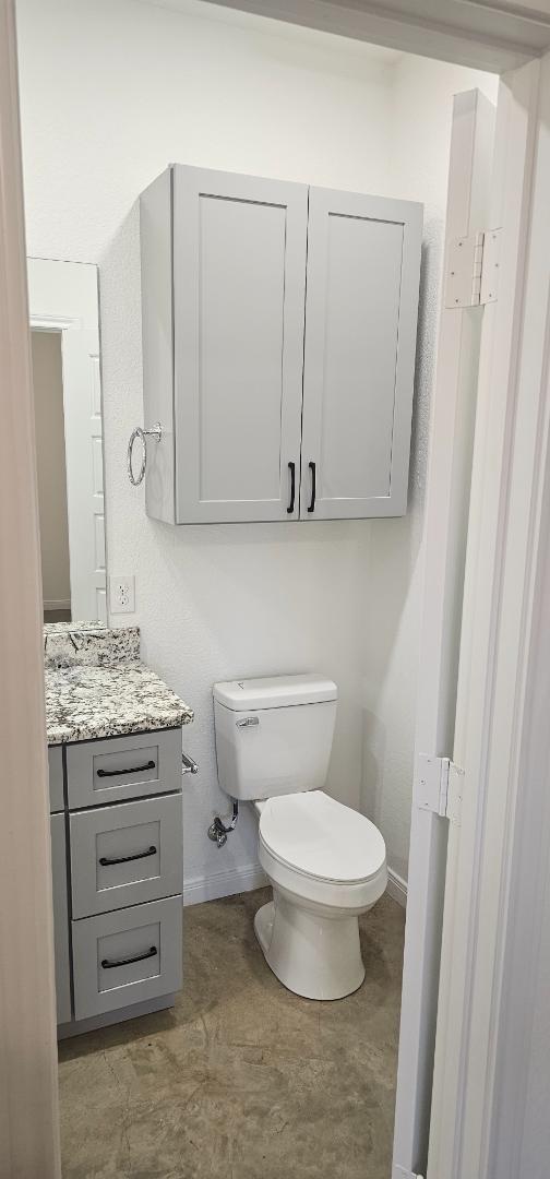 Building Photo - 211 E Lyndale Dr