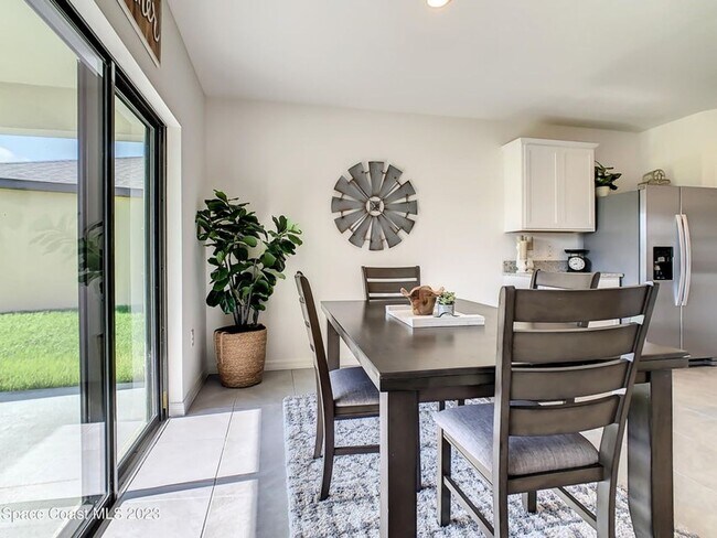 Building Photo - Charming SFH in Cypress Bay Preserve