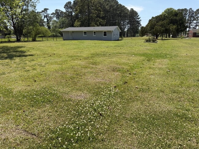 Building Photo - 1273 Halltown Rd