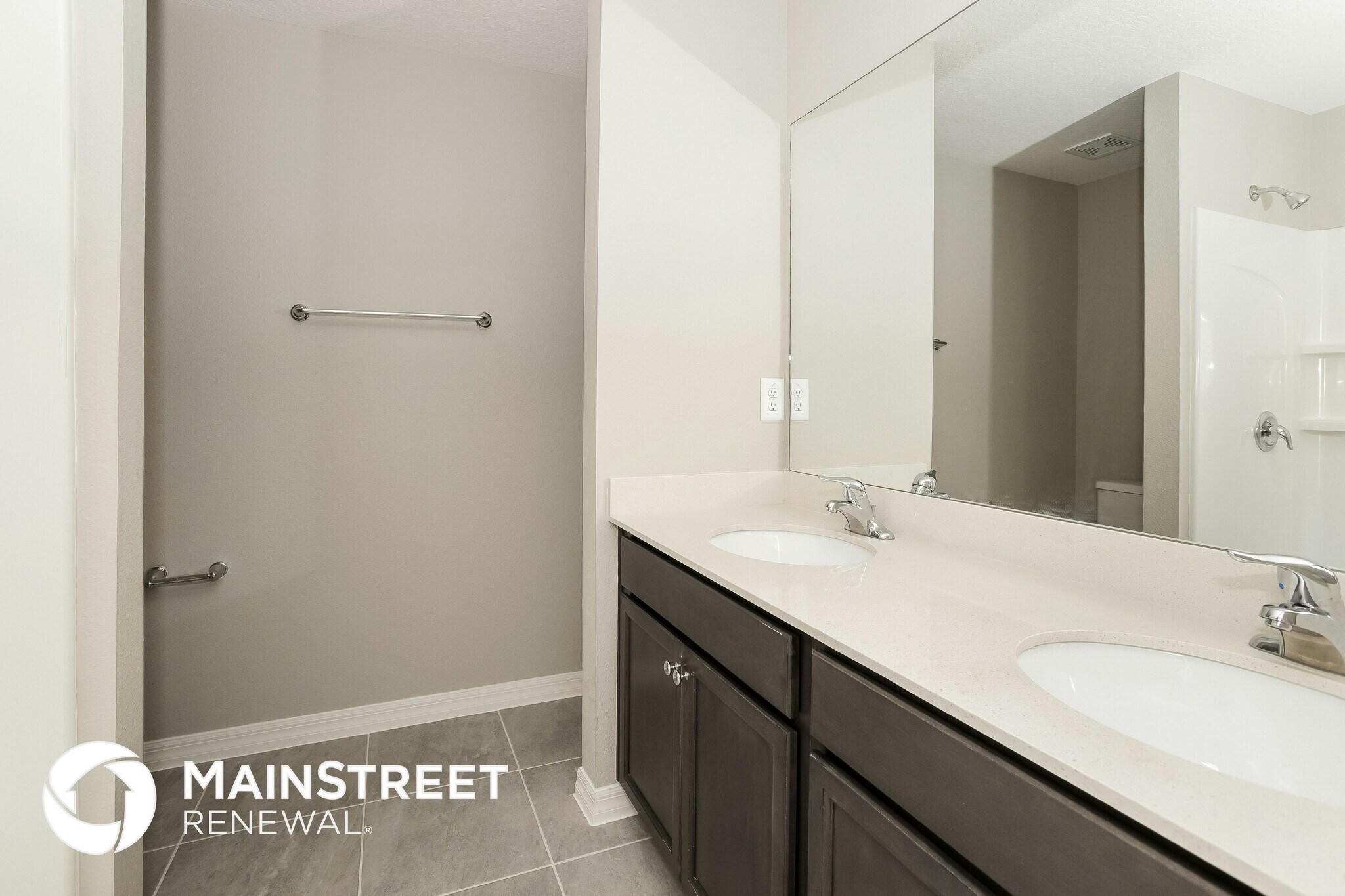 Building Photo - 123 Violet Ct