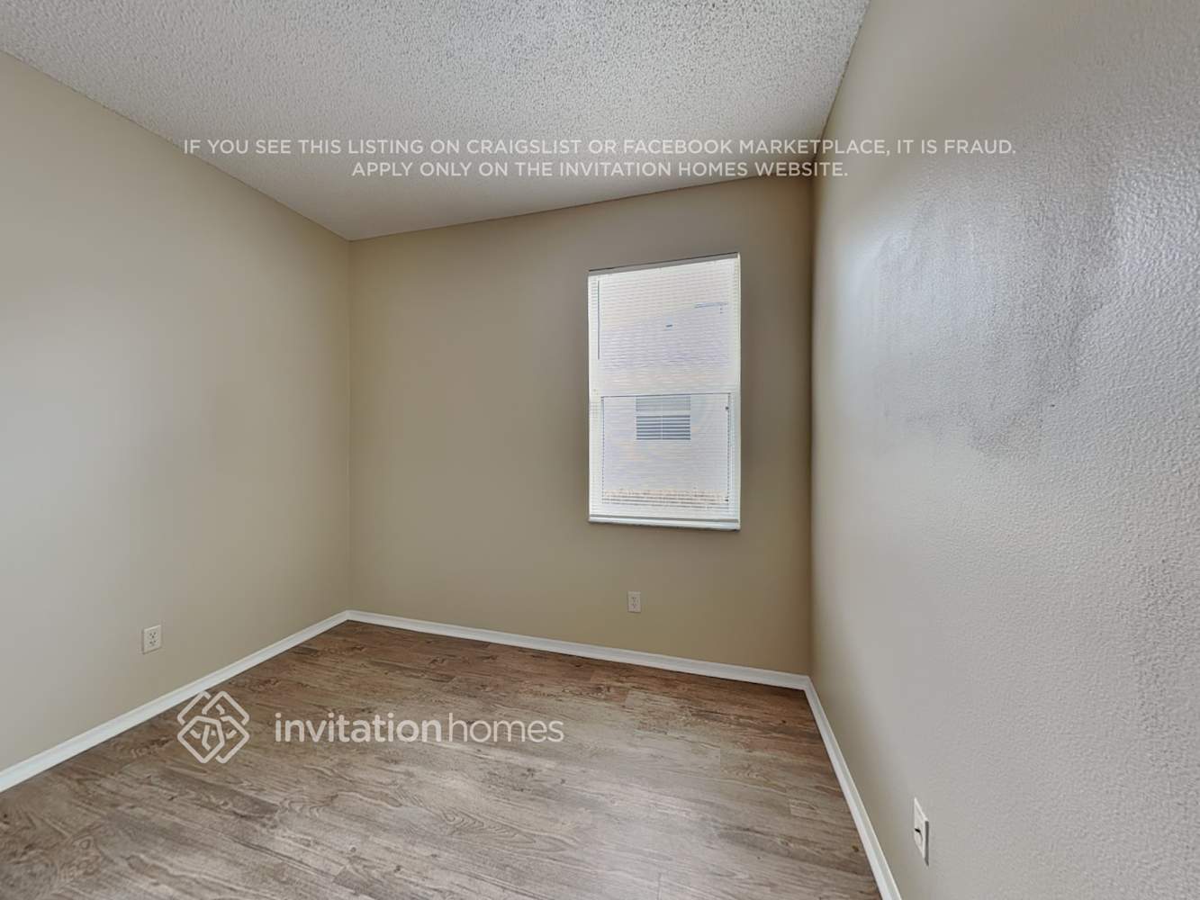 Building Photo - 2430 Leaning Pine St