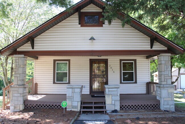 Primary Photo - 3bed 2 bath in KCK off Turner and I-635