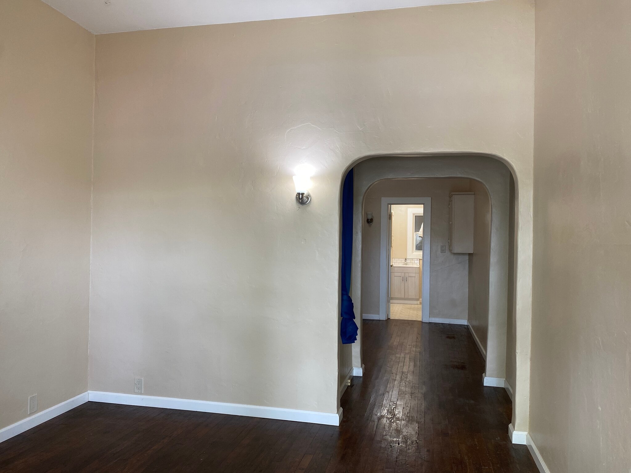 Building Photo - 709 13th St