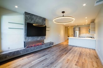 Building Photo - Rhine House Lofts