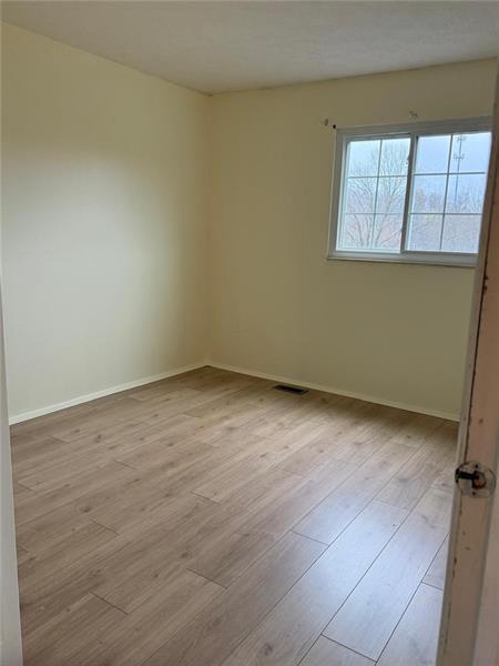Building Photo - 208 Countryside Dr