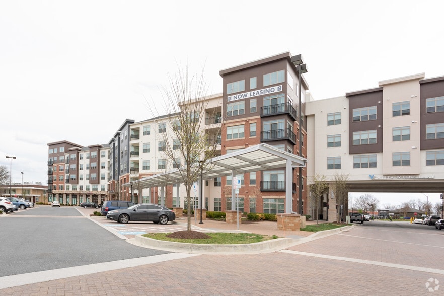 Building Photo - Welcome to Vista Wilde Lake!
