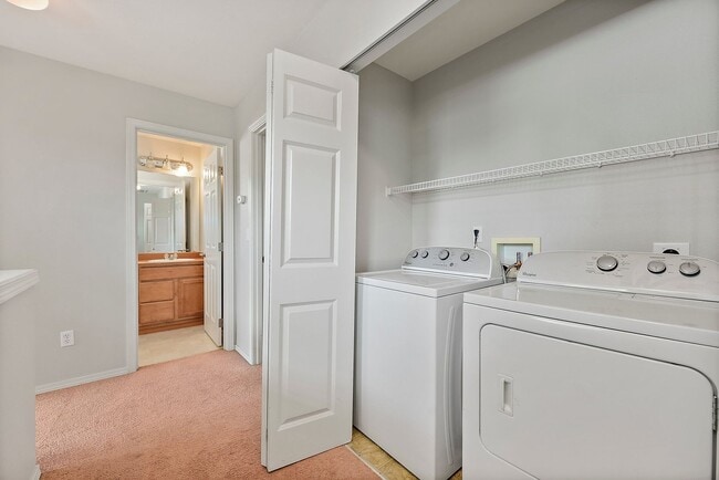 Building Photo - Charming 3-Bed Craftsman in DuPont | Trail...