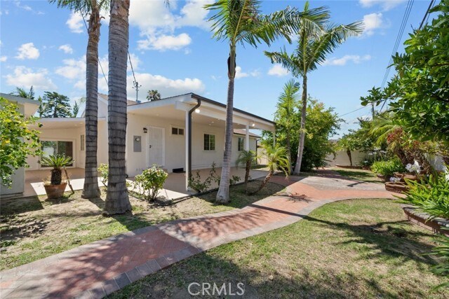 Building Photo - 13358 Blythe St
