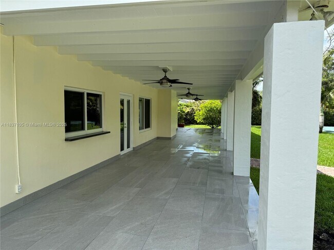 Building Photo - 13250 SW 72nd Ave