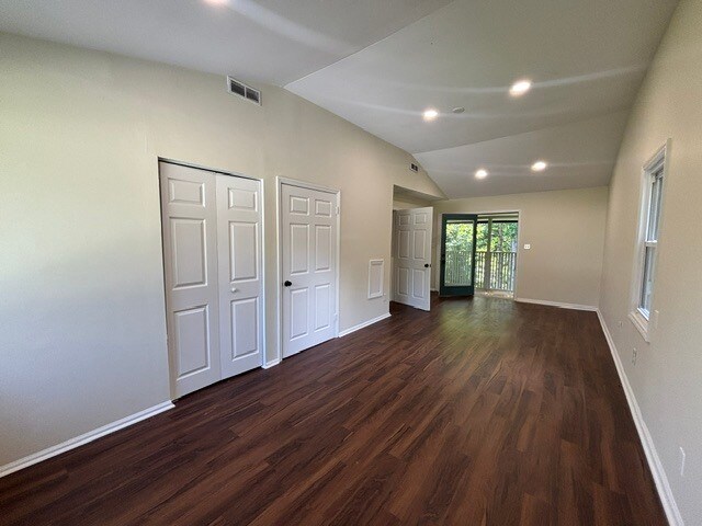 Building Photo - 6200 Ridge Rd