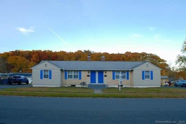 Primary Photo - 111 Irving St