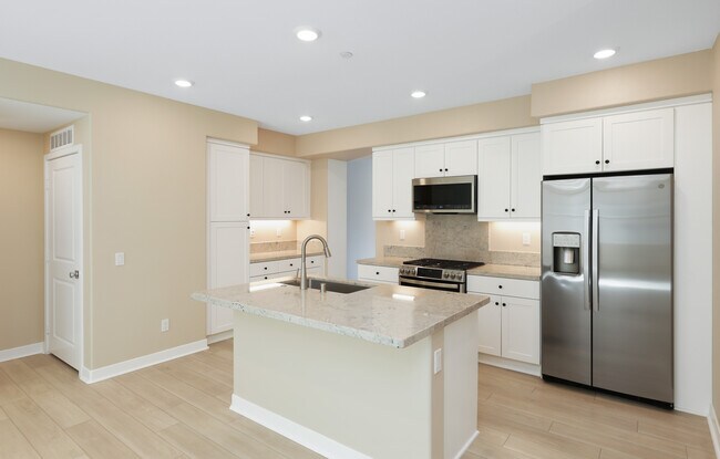 Building Photo - 1100 Lasso Way
