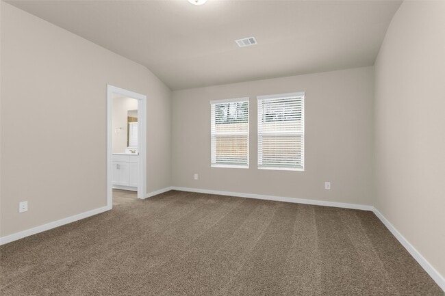 Building Photo - 18095 Martin Pines Dr