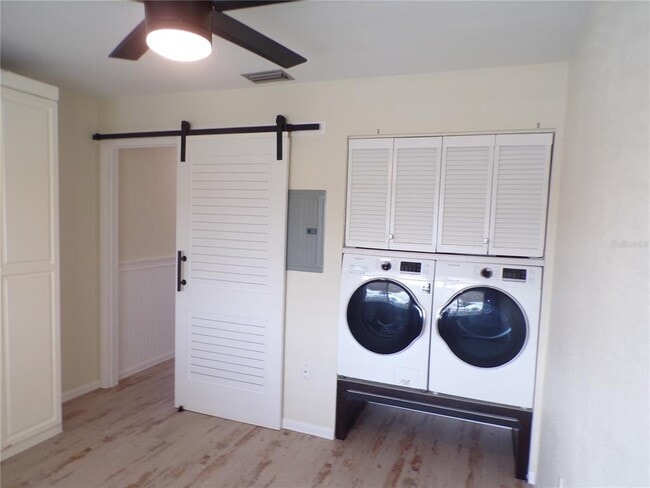 Building Photo - 1335 Mineo Dr