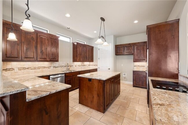 Building Photo - 1 Chandon Ln
