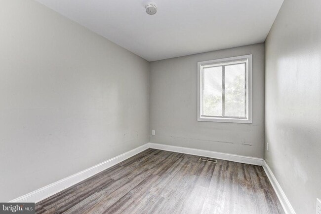 Building Photo - 6559 Frietchie Row