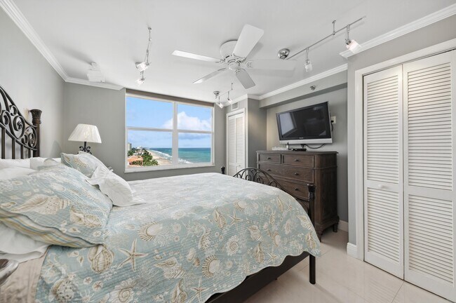 Building Photo - 4505 S Ocean Blvd