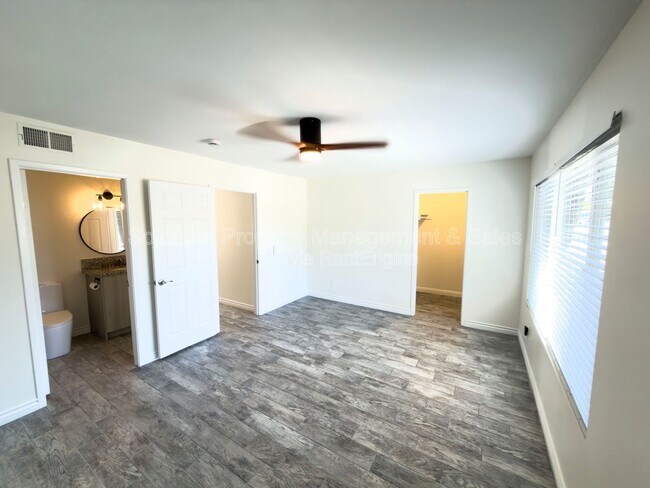 Building Photo - 3623 Harbor Crest Way