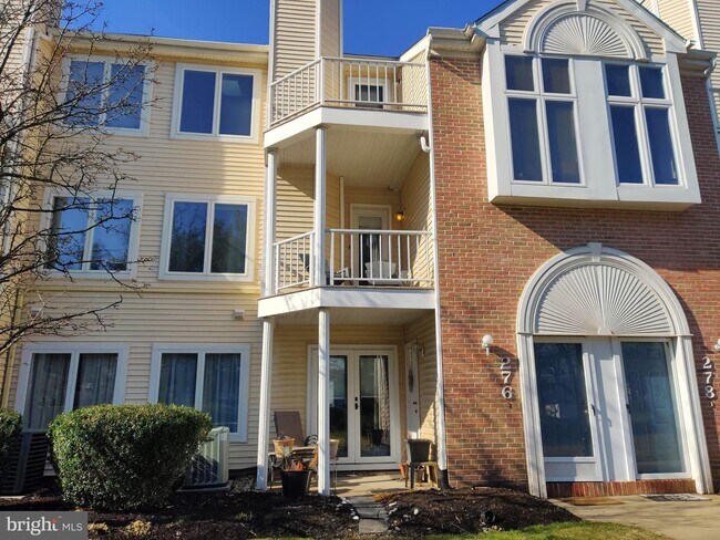 Building Photo - 276 Juanita Ct