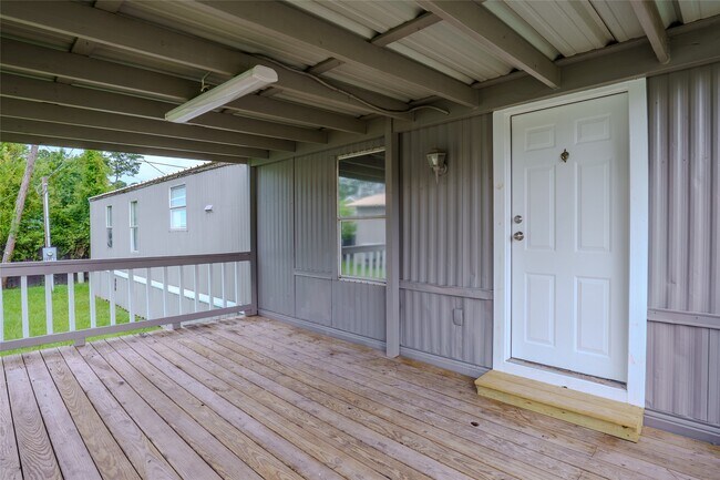 Building Photo - 20511 N Navasota St