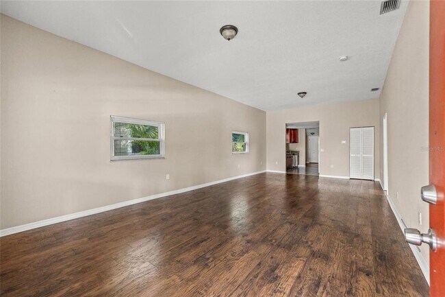 Building Photo - 2501 W Gray St