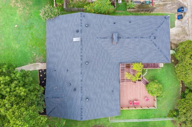 Building Photo - 11005 Carissa Dr