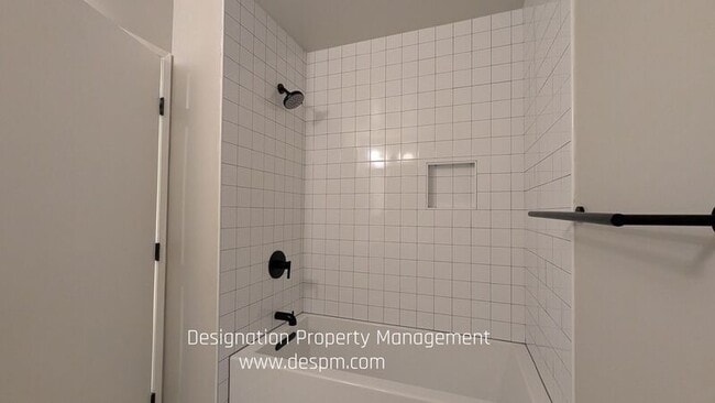Building Photo - 3015 Division St