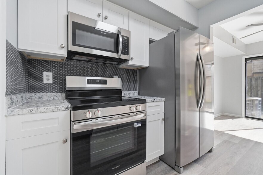 Building Photo - 1554 Monteberry Pl