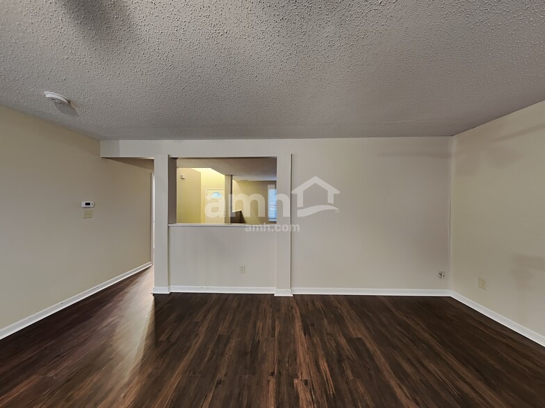 Building Photo - 607 West St