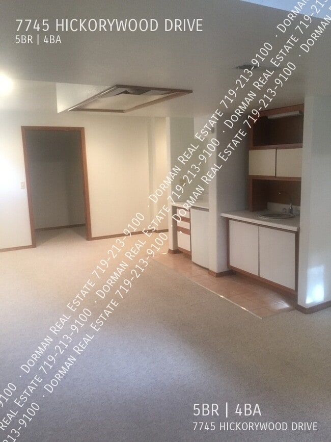 Building Photo - 7745 Hickorywood Dr