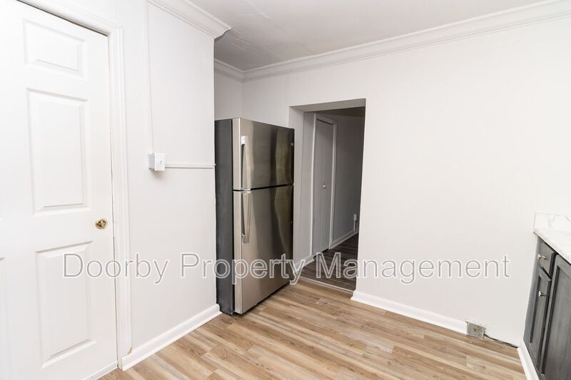 Building Photo - 15 Sawyer St