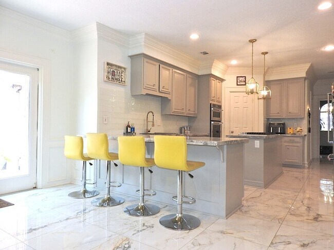 Building Photo - 2319 Amber Springs Dr