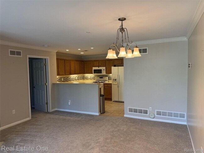 Building Photo - 523 Brookfield Dr