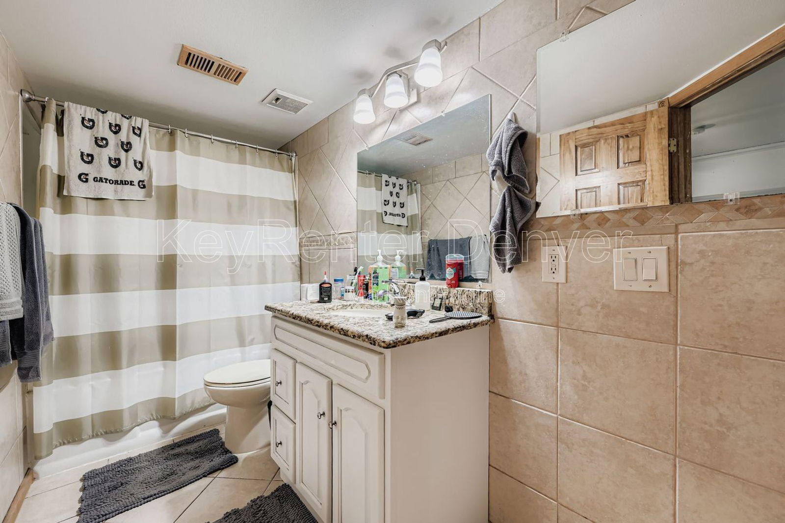 Building Photo - 1845 Kendall St