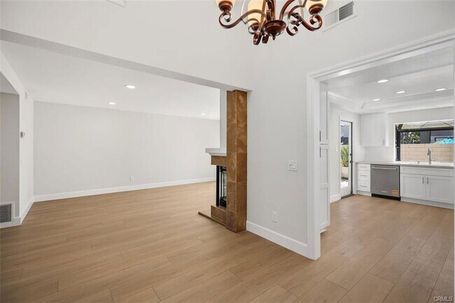 Building Photo - 25716 Harbor Point Dr