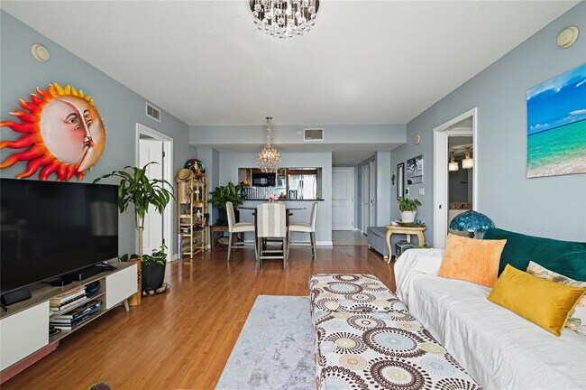 Building Photo - 610 W Las Olas Blvd